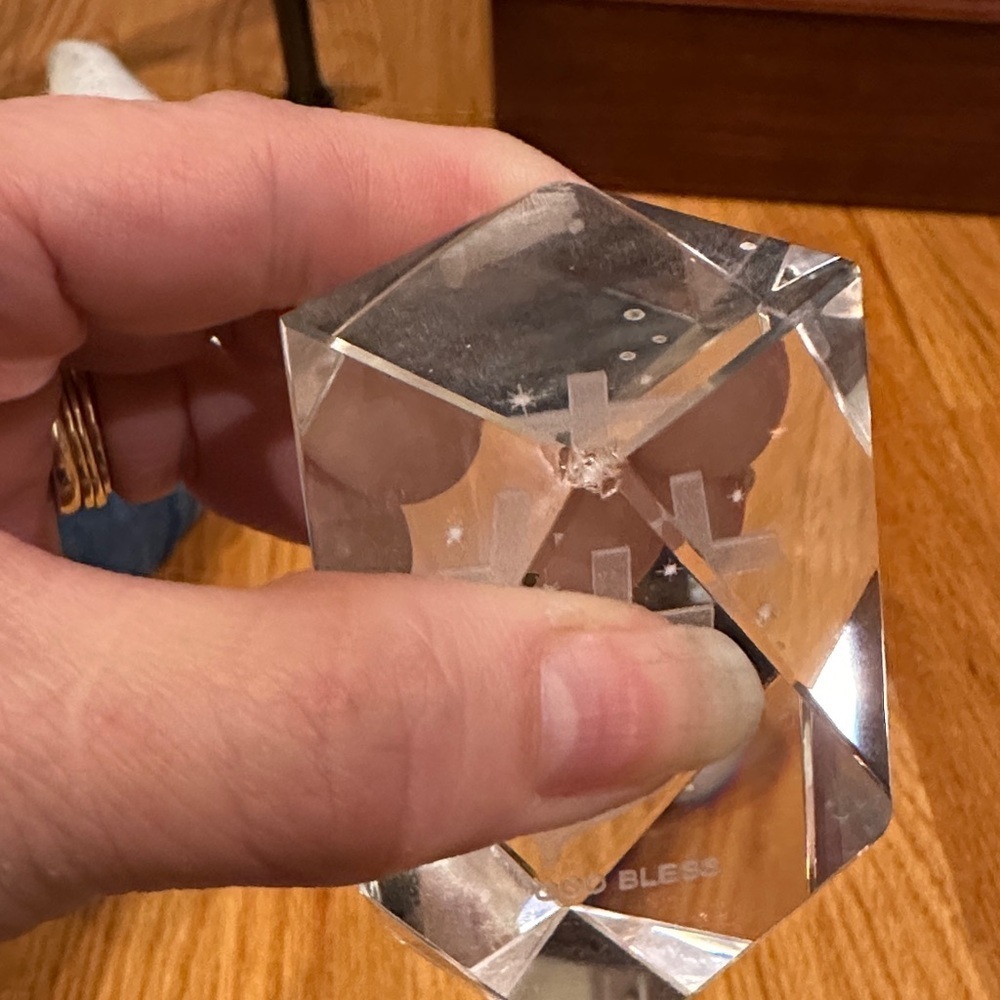 Crystal Prayer Plaque with Black Base - Picture 3 of 6